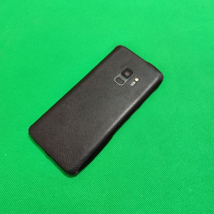 Samsung S9 sotiladi dastavka bor