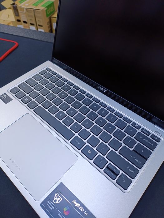 Acer Swift GO 14