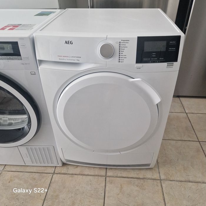 Кондензна сушилня с термопомпа 8кг.А+++ AEG