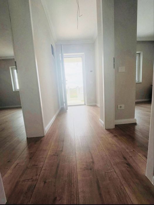 De vanzare casa la cheie cart  viena oradea.