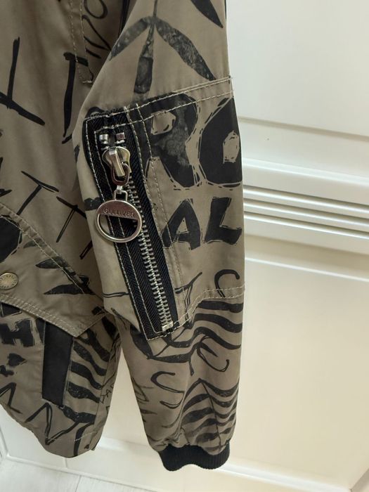 Продам ветровку для мальчика