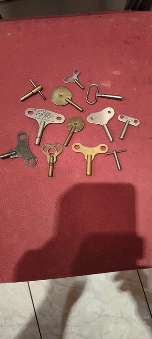 Chei pentru pendule cu arc