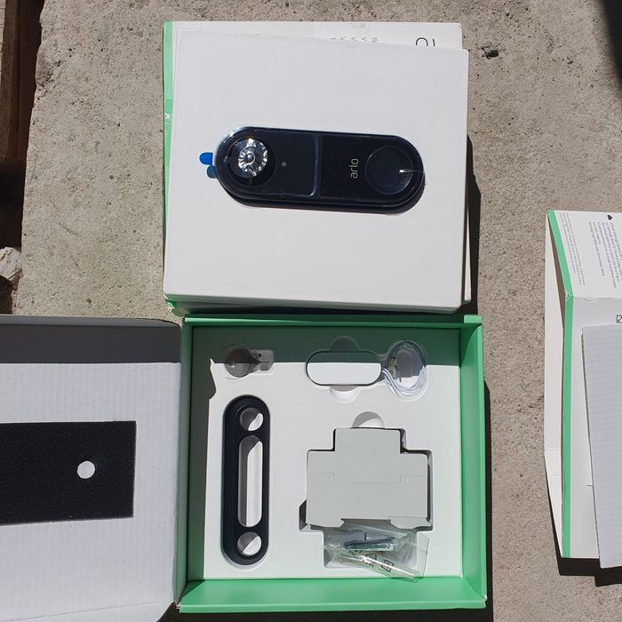 Sonerie smart Arlo model AVD1001B