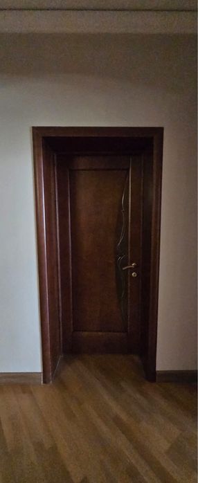 Двери деревянные межкомнатные