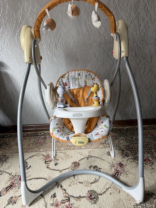 Детская качелья Graco