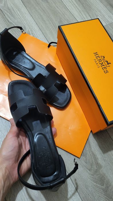 Продам новые басоножки Hermes