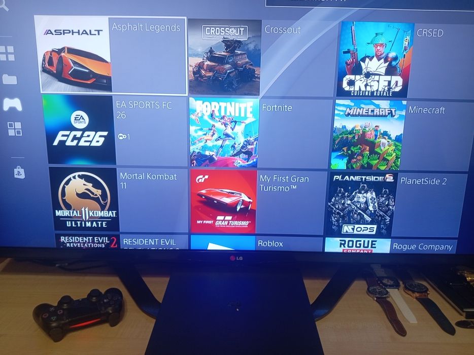 Playstation 4 slim Продам