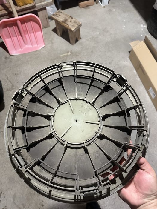 Продам колпак на мерседес