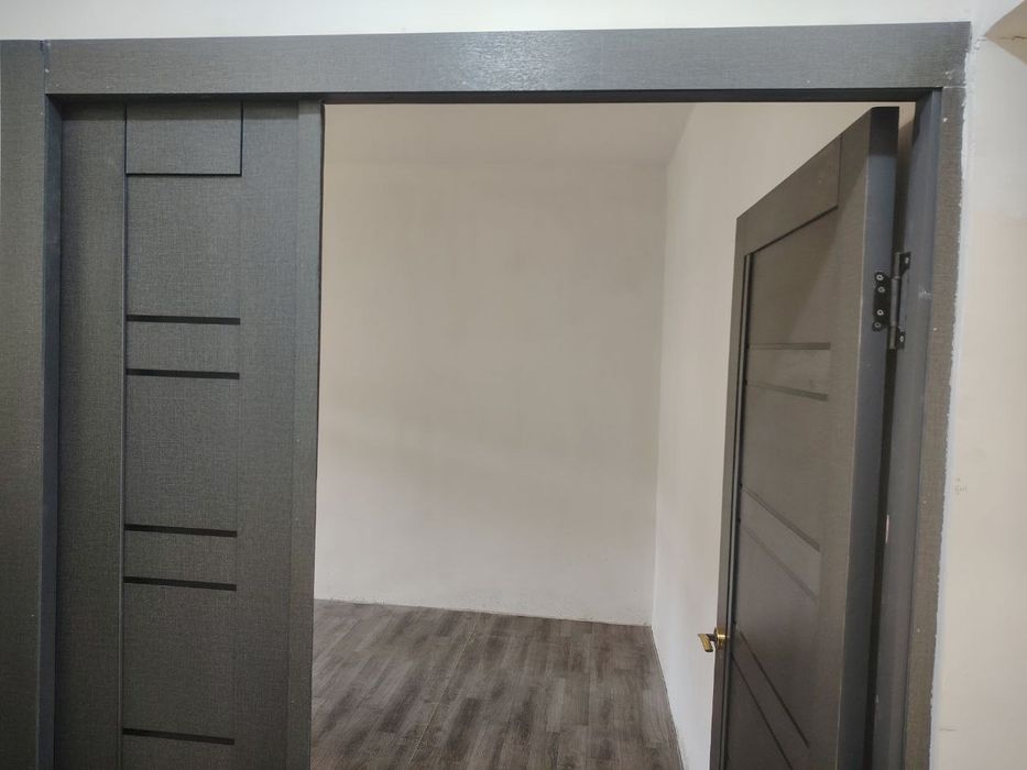 Ohangaron tumani Eyvalik MFY 3 xona 73 KV 23 XONADON sotiladi