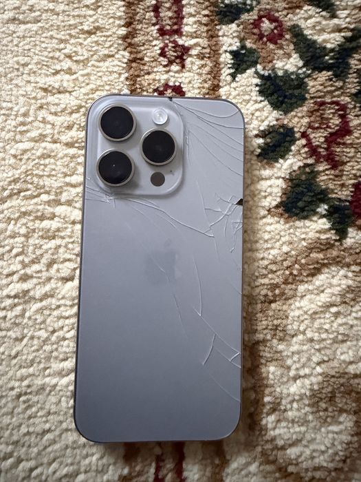 Iphone 15 pro. Под восстановление, либо донор