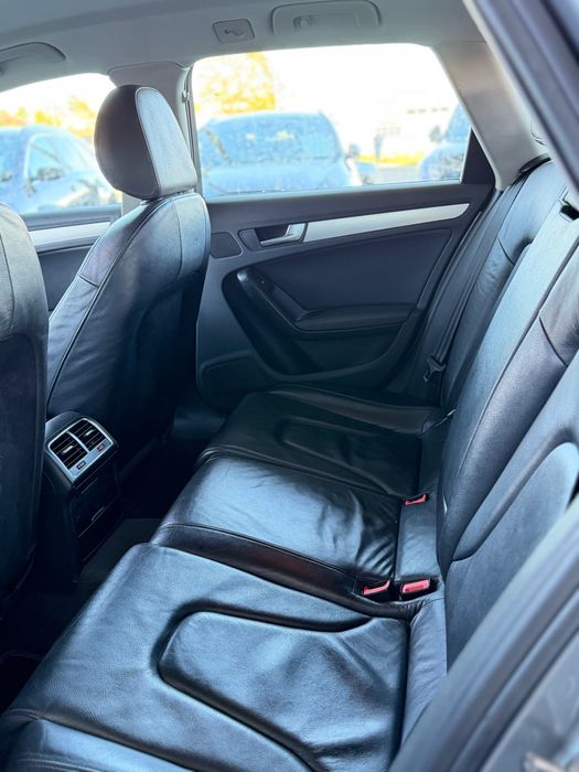 Audi A4 Avant 2.0TDI AUTOMATIC
