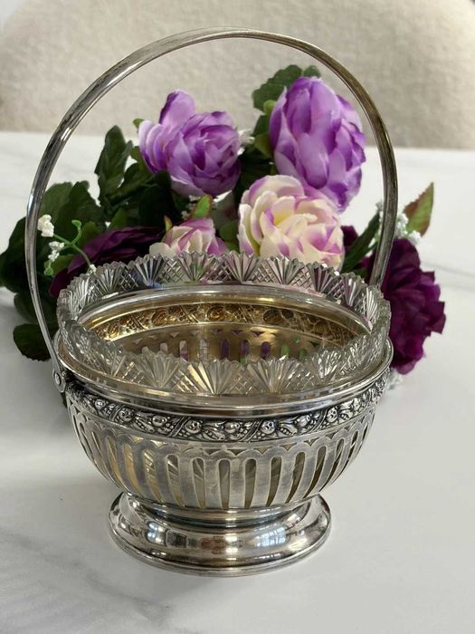 Bombonieră de colecție din Argint Masiv 800 și Cristal