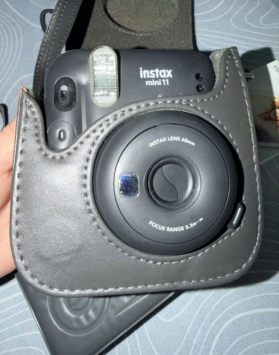 Fujifilm Instax Mini 11 — чёрный
