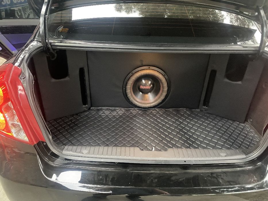 Jentra lacettiga yashik sotiladi