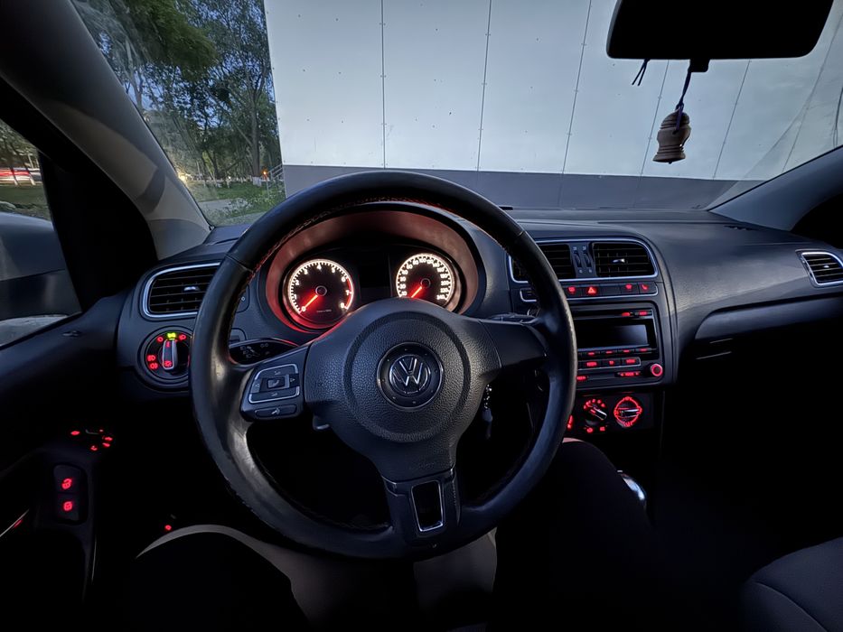 Продам Volkswagen Polo