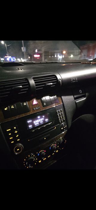 Mercedes C200 продавам