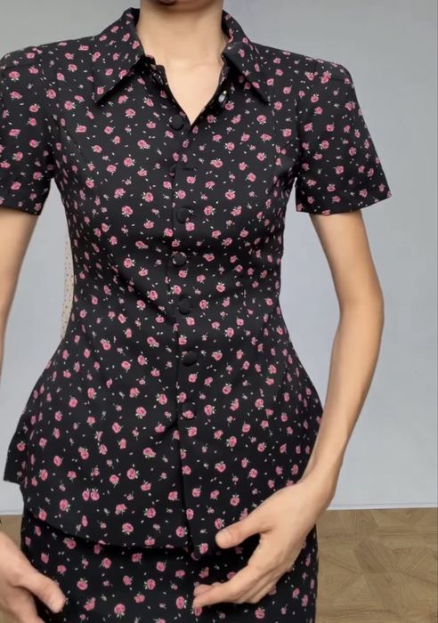 Продам костюм женский