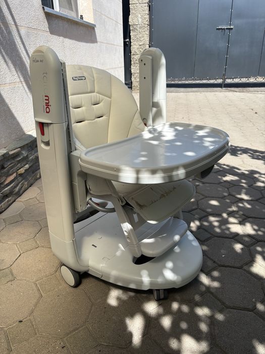 Продам детский стул Peg Perego