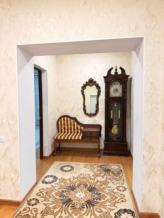 ДОСТАВКА   ЕСТЬ !  Напольные часы с БОЕМ все что на фото все вместе