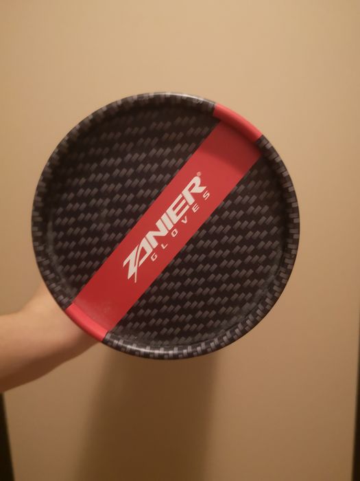 Aparatoare din carbon pentru ski