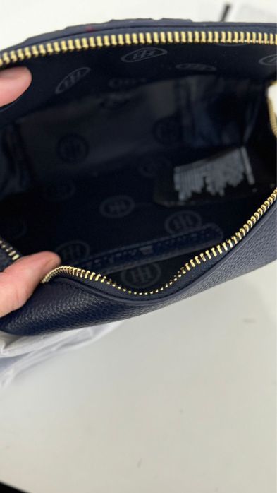 Продам сумку от Томми