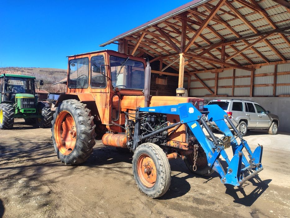 Vând tractor UTB 650