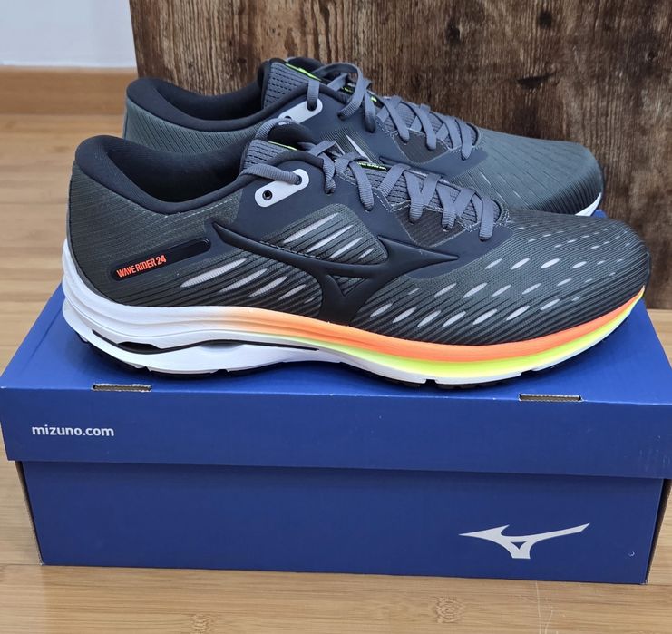 Adidași Mizuno Originali