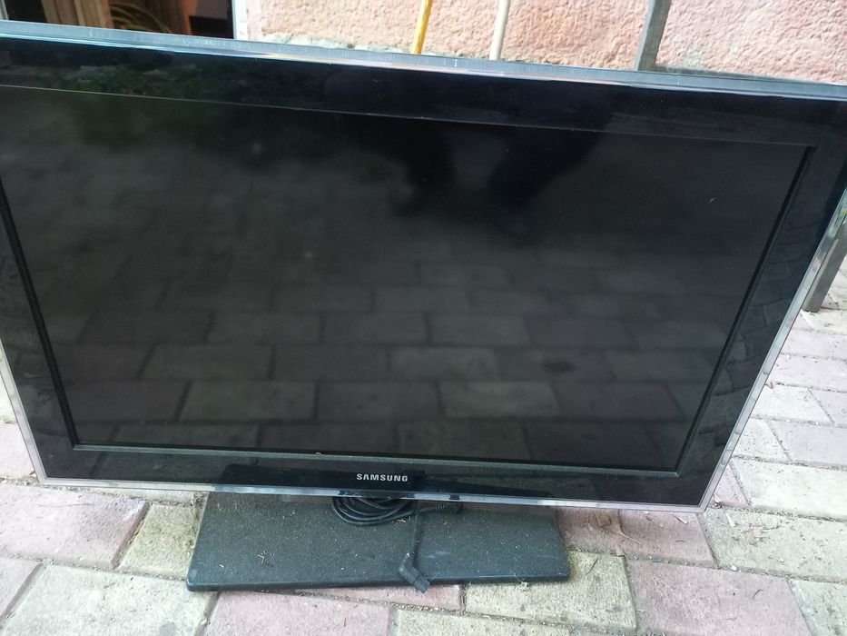 TV Samsung negrru