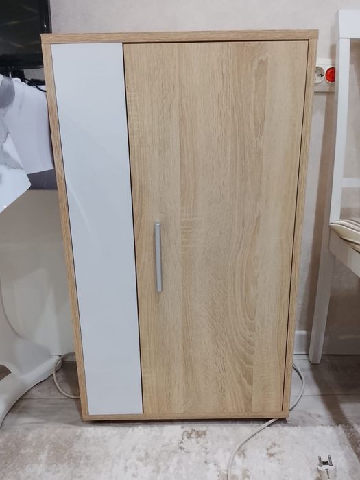 Продам напольную тумбу