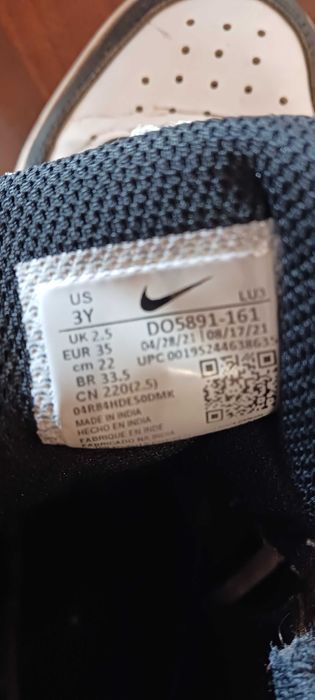 Маратонки много запазени със нормални следи от употреба