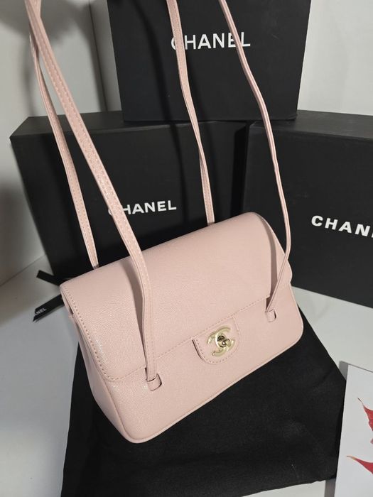 Налична чанта Chanel Preppy Coco pink