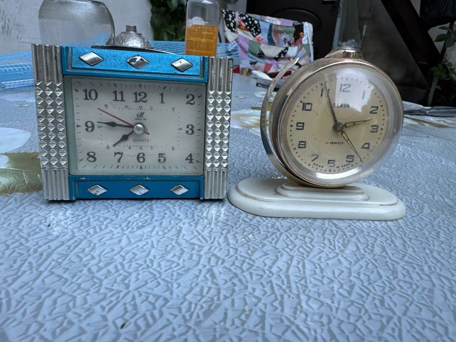 Плеер samsung, телефон motorola, часы, роутер