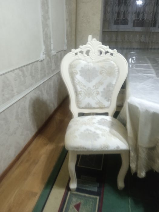 Стулья для гостиной