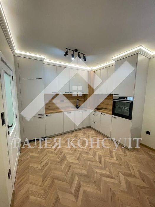 2-стаен обзаведен апартамент в гр.Пловдив, кв.Кючук Париж