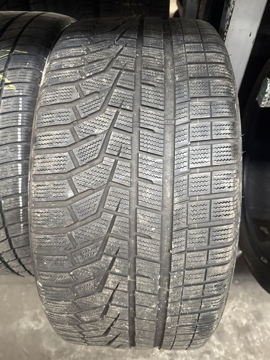 Anvelope de iarna 295/35 R23