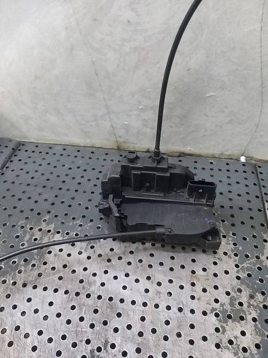 Broasca usa dreapta spate renault megane 3 825020073r