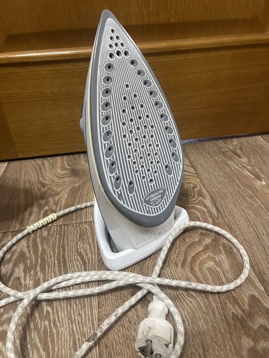Продам утюг Tefal