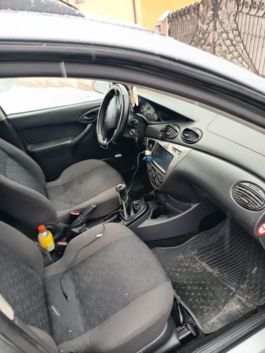 Vând sau schimb Ford focus 1.6 bz plus gpl