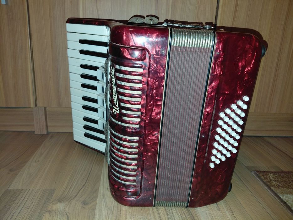 Акордеон Weltmeister