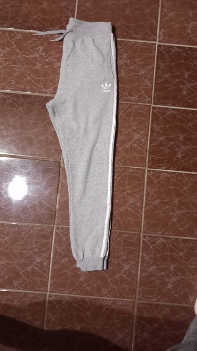 Pantaloni de trening Adidas