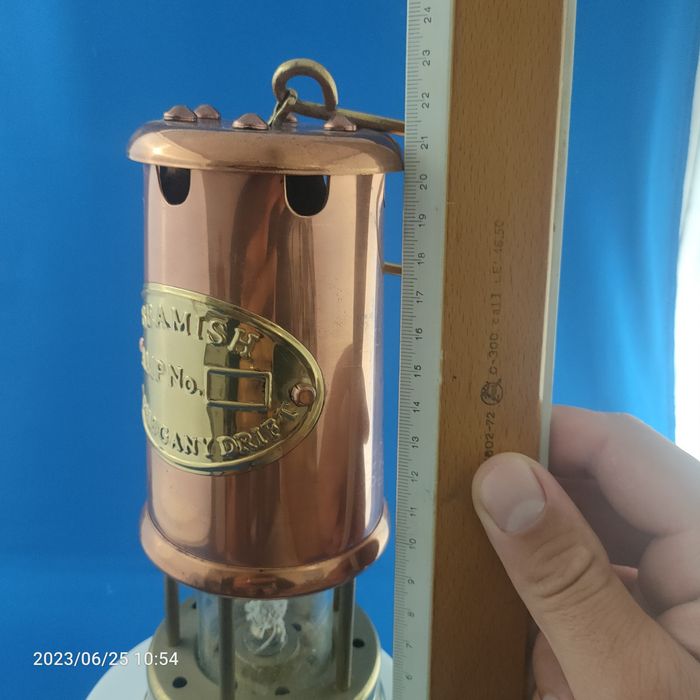 Lampa miner sau marinar doar pentru display