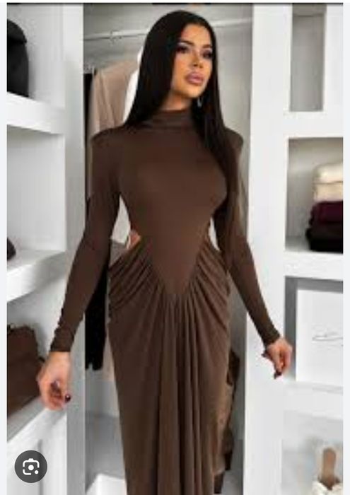 Дълга рокля в кафяво