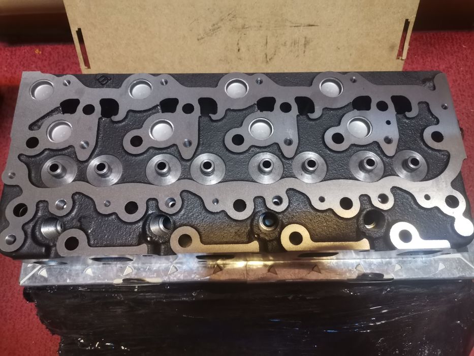 Chiulasa pt.Kubota V2203 /chiulasa motor Kubota V2203 ind. / STOC Cluj