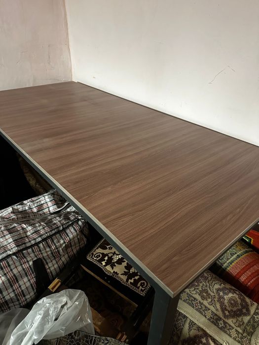 Продам столы 2 метра