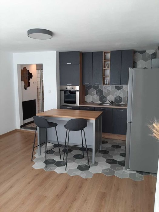 Дава се под наем Двустаен апартамент в София, Лозенец - 55 кв.м за 720 € - Снимка #2