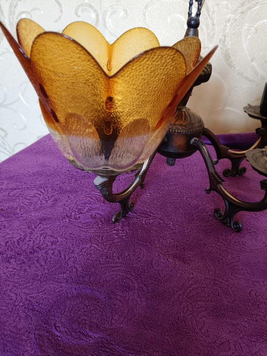 Люстра пятирожковая