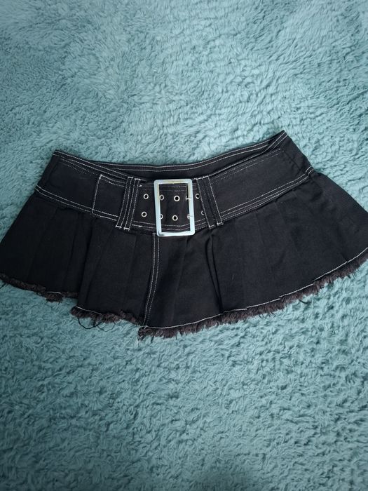 Y2k къса пола mini skirt 2000-те.