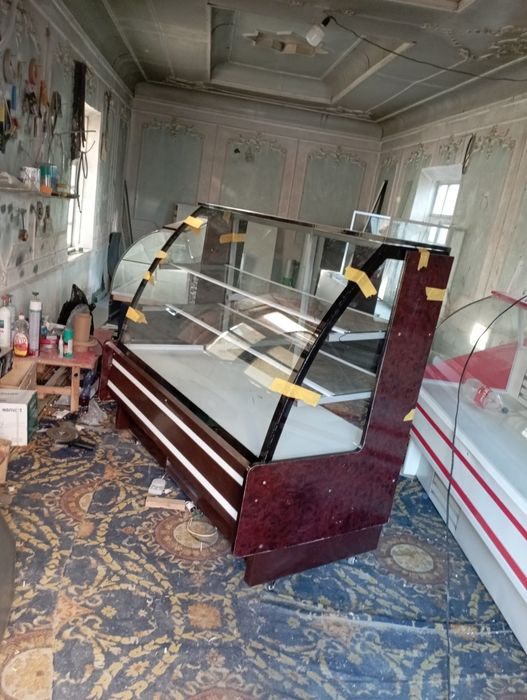 Холодильник ва витриналар