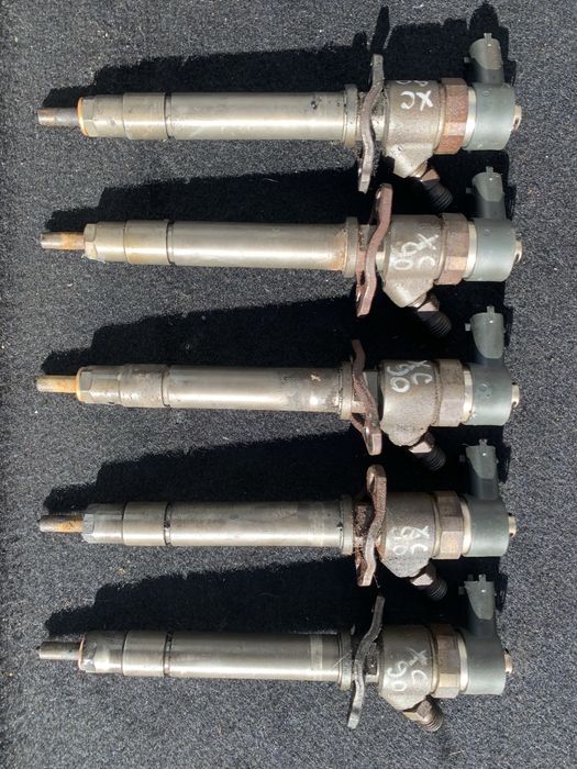 Injectoare Volvo XC 90 Volvo S 60 2.4 D 2002-2006 0445110078