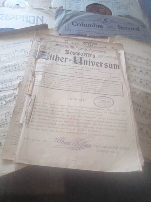 Vand viniluri patefon de colectie